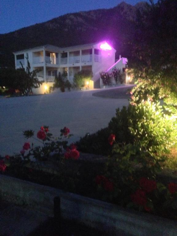 Hotel Camparellu Galeria  Exterior photo